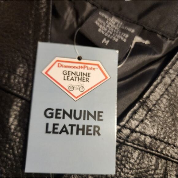 DIAMOND PLATE NWT MENS 100% AUTHENTIC LEATHER LACED BIKER VEST SIZE MEDIUM - Picture 10 of 11